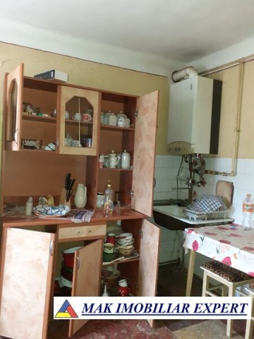 casa-stil-5-camere-teren-8000-mp-campulung-15