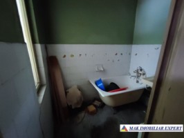 casa-stil-5-camere-teren-8000-mp-campulung-23