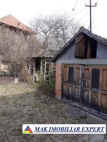 casa-stil-5-camere-teren-8000-mp-campulung-32