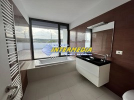 casa-de-vanzare-moderna-cu-7-camere-si-370-mp-teren-alba-iulia-zona-cetate-4