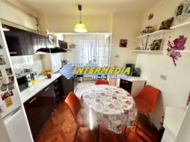 apartament-cu-3-camere-decomandat-de-vanzare-ultracentral-mobilat-15