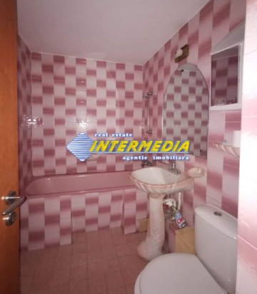 apartament-cu-3-camere-decomandat-de-vanzare-cetate-3