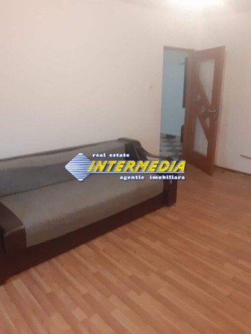 apartament-cu-3-camere-decomandat-de-vanzare-cetate-1