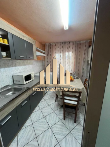 apartament-3-camere-decomandate-ampoi-1-2