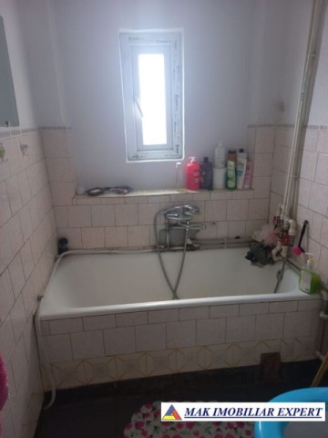 casa-3-camere-teren-1000-mp-in-apa-sarata-campulung-arges-10