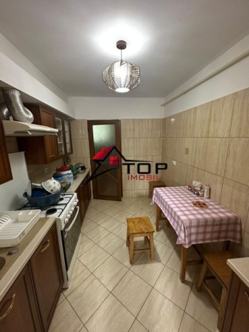 apartament-3-camere-decomandat-nicolina-clopotari-5