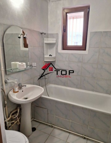 inchiriere-apartament-cu-2-camere-podu-ros-4