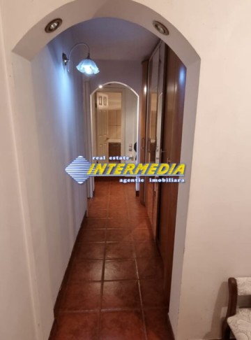 apartament-3-camere-decomandat-de-vanzare-alba-iulia-cetate-mobilat-si-utilat-3