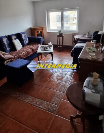 apartament-3-camere-decomandat-de-vanzare-alba-iulia-cetate-mobilat-si-utilat-5