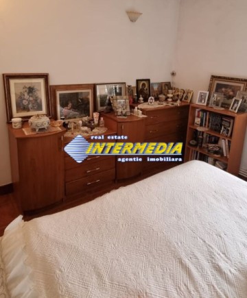 apartament-3-camere-decomandat-de-vanzare-alba-iulia-cetate-mobilat-si-utilat-29