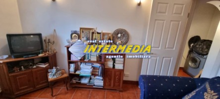 apartament-3-camere-decomandat-de-vanzare-alba-iulia-cetate-mobilat-si-utilat-31