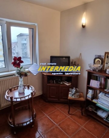 apartament-3-camere-decomandat-de-vanzare-alba-iulia-cetate-mobilat-si-utilat-33