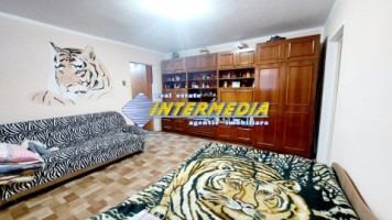 apartament-cu-2-camere-mobilat-si-utilat-in-cetate-11