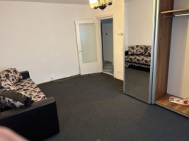 apartament-3-camere-de-inchiriat-zona-mall-2