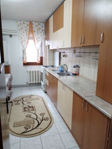 apartament-2-camere-de-inchiriat-zona-bulevard-pret-330-5