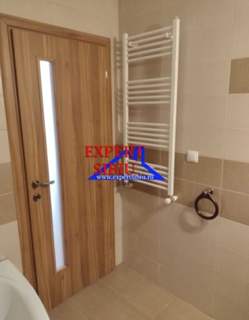 inchiriez-apartament-2-camere-recent-renovat-zona-selimbar-5