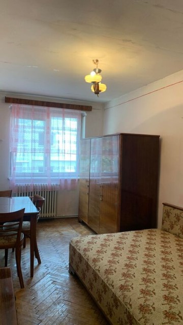 de-vanzare-apartament-cu-4-camere-zona-piata-mica-73-mp-3