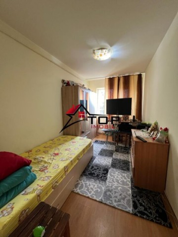 apartament-3-camere-decomandat-tatarasi-2