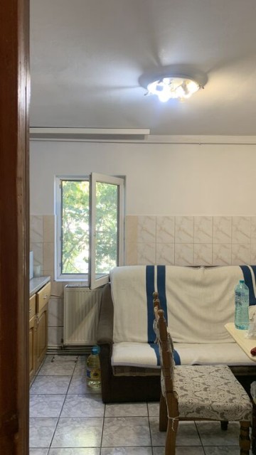 de-vanzare-apartament-cu-2-camere-zona-imparat-traian-pret-47000-neg-3