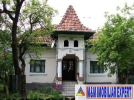 vila-stil-5-camere-teren-2000-mp-curtea-de-arges