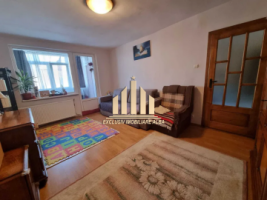 de-vanzare-apartament-cu-2-camere-in-ampoi-1