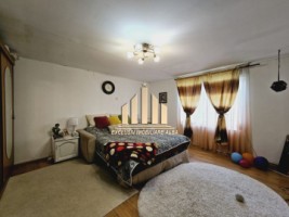 casa-de-vanzare-in-cetate-zona-parcul-unirii-6
