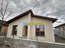 casa-noua-de-vanzare-cu-4-camere-2-bai-cu-toata-utilitatile-finisata-la-cheie-4