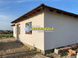 casa-noua-de-vanzare-cu-4-camere-finisata-90-in-alba-iulia-cu-teren-480-mp-3