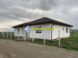 casa-noua-de-vanzare-cu-4-camere-finisata-90-in-alba-iulia-cu-teren-480-mp-7