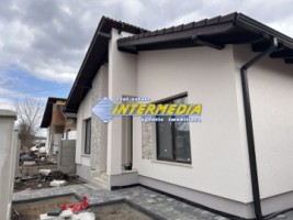 casa-cu-4-camere-finisata-la-cheie-de-vanzare-alba-iulia-cu-toate-utilitatiile-2