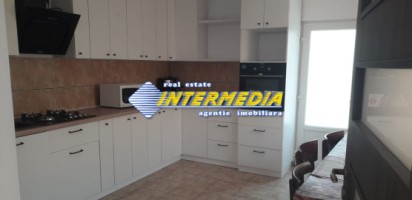casa-noua-de-inchiriat-zona-centru-3