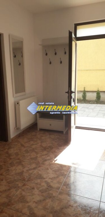 casa-noua-de-inchiriat-zona-centru-6