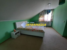 apartament-4-camere-de-vanzare-bloc-nou-scara-interioara-zona-cetate-piata-5