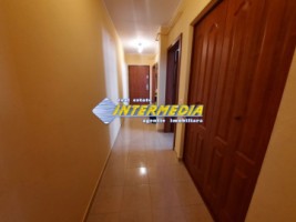 apartament-4-camere-de-vanzare-bloc-nou-scara-interioara-zona-cetate-piata-10