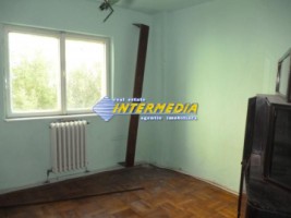 vanzare-apartament-4-camere-decomandat-etaj-1-6