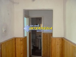 vanzare-apartament-4-camere-decomandat-etaj-1-7