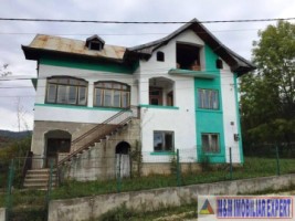 vila-6-camere-teren-2000-mp-de-vanzare-in-pucheni-dambovita-ideala-pentru-familie-7