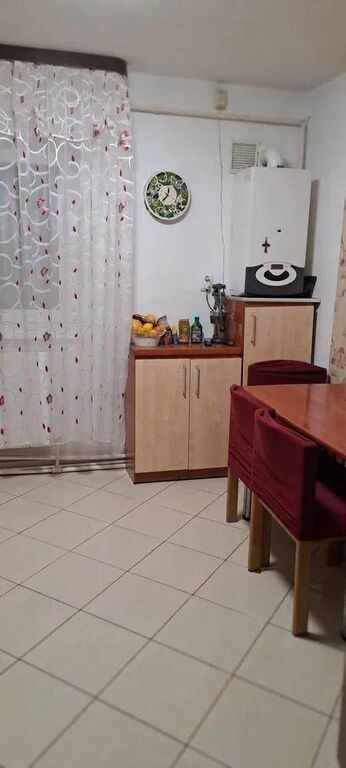 apartament-3-camere-zona-capat-1-etaj-2-4