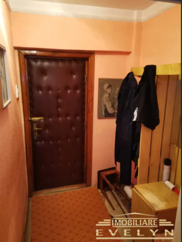 apartament-cu-4-camere-tip-decomandat-situat-in-zona-stadion-pret-81700-euro-negociabil-4