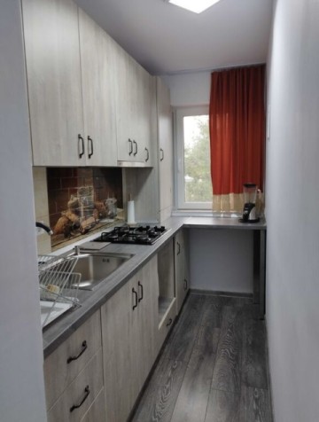 de-vanzare-apartament-cu-2-camere-zona-centrala-pret-54000-4