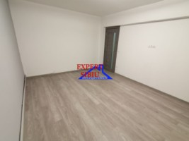 vand-apartament-4-camere-decomandatrecent-renovatzona-vasile-aaron-1