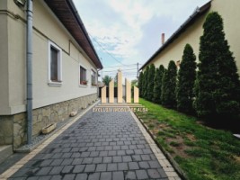 casa-inidividuala-renovata-de-vanzare-maieri-2