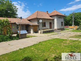 vanzare-casa-cu-4369-mp-teren-in-galda-de-jos-1