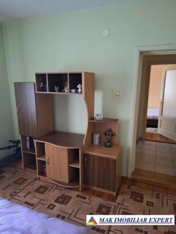 vandut-apartament-3-camere-cf-1-et-14-campulung-1