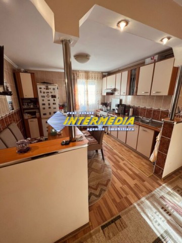 apartament-3-camere-de-vanzare-in-alba-iulia-zona-cetate-mobilat-si-utilat-2