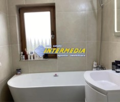 casa-cu-4-camere-si-garaj-finisata-complet-in-alba-iulia-mobilata-3