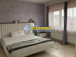 casa-cu-4-camere-si-garaj-finisata-complet-in-alba-iulia-mobilata-4