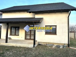 casa-noua-de-vanzare-cu-4-camere-in-alba-iulia-zona-micesti-1