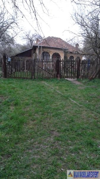 urgent-casa-3-camere-teren-4935-mp-campulung