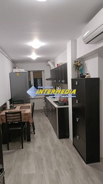 vanzare-apartament-2-camere-decomandat-alba-iulia-etaj-2-finisat-si-mobilat-complet-3